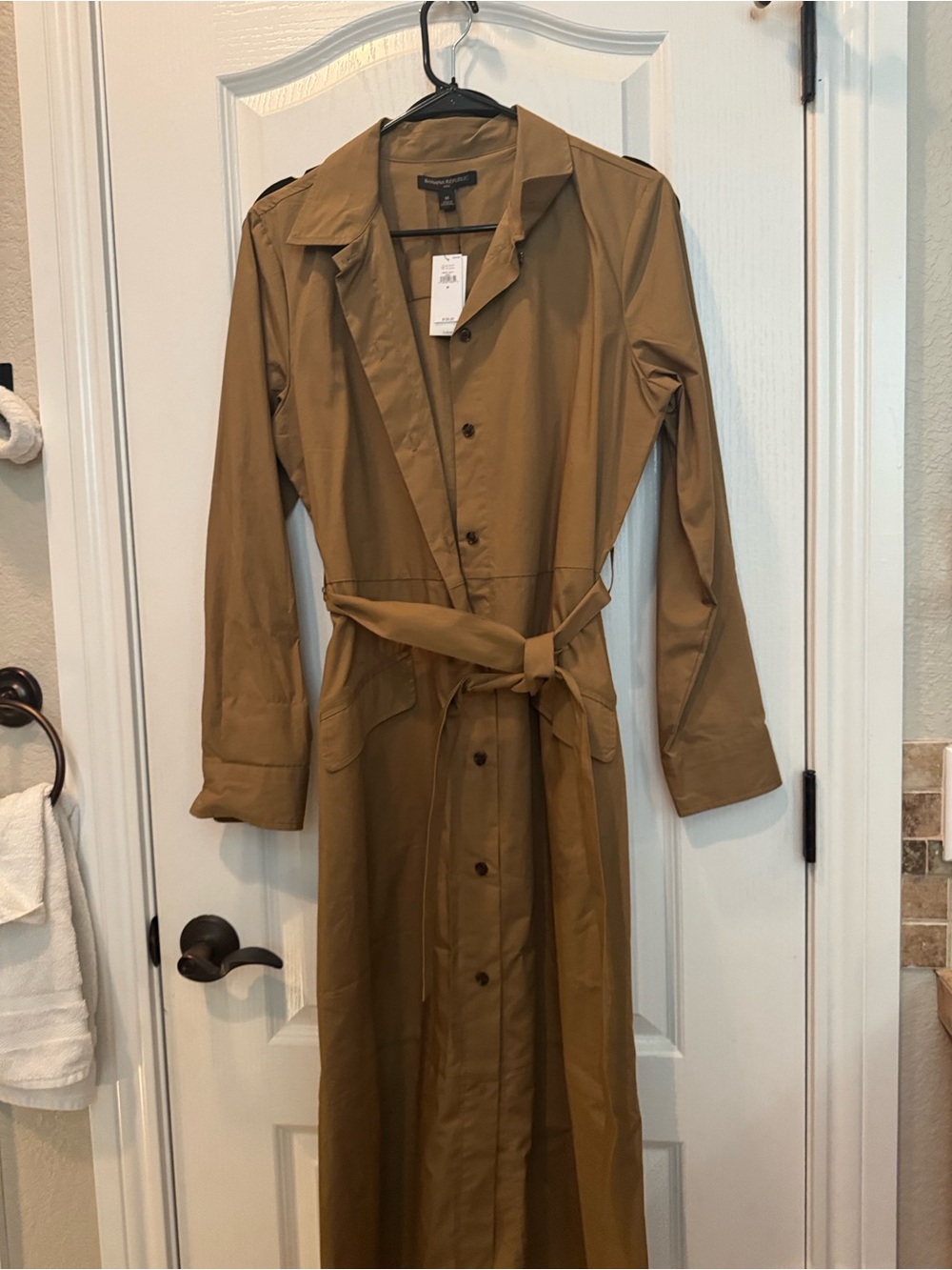 Banana Republic Camel Brown Long Sleeve Belted Jumpsuit - Picture 4 of 4